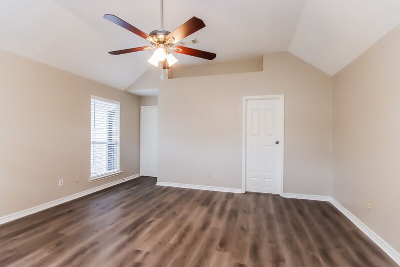 1,975/Mo, 12124 La Salle River Rd Conroe, TX 77304 Main Bedroom View 2