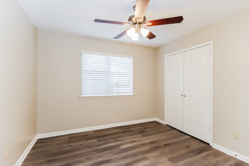 1,975/Mo, 12124 La Salle River Rd Conroe, TX 77304 Bedroom View 3