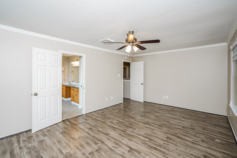 2,185/Mo, 602 Bold Ruler Dr Stafford, TX 77477 Main Bedroom View