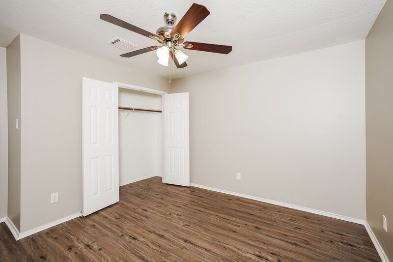 2,185/Mo, 602 Bold Ruler Dr Stafford, TX 77477 Bedroom View 2