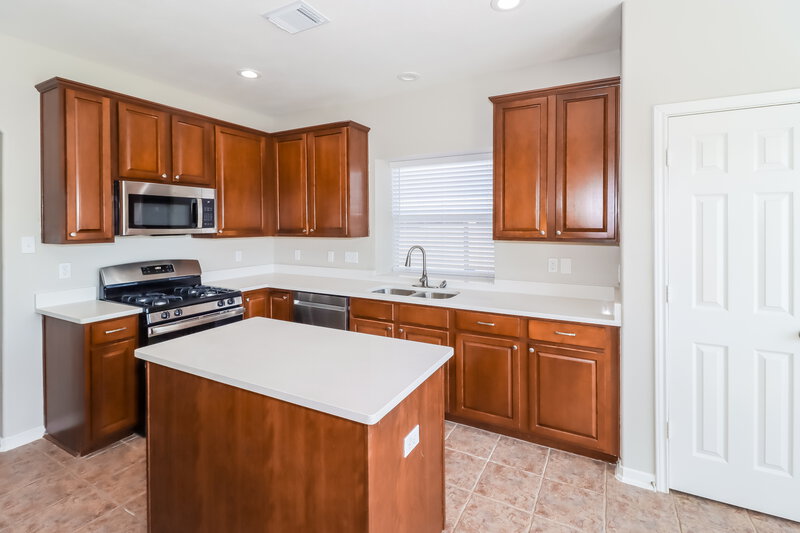 2,495/Mo, 5131 Candlewood Dr League City, TX 77573 Kitchen View