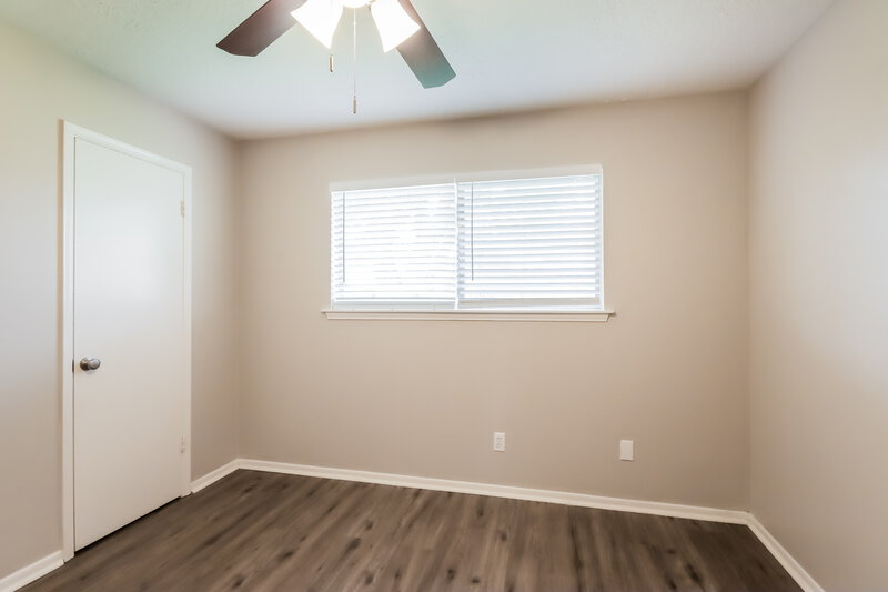 2,770/Mo, 4006 Sandlewood Dr Pasadena, TX 77504 Bedroom View 3