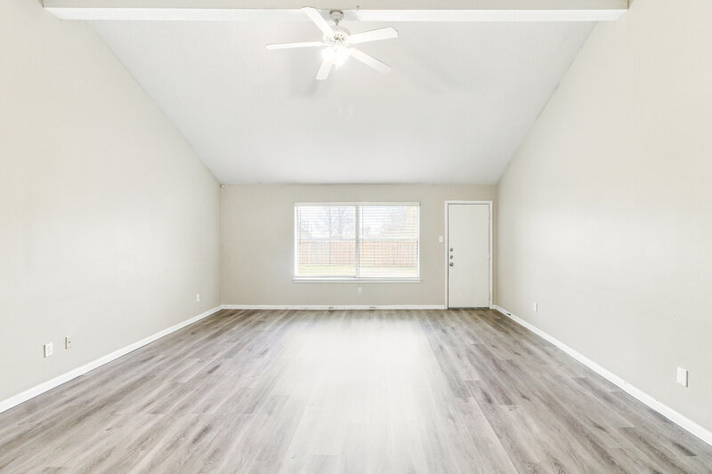 2,020/Mo, 10815 Malden Dr Houston, TX 77075 Living Room View