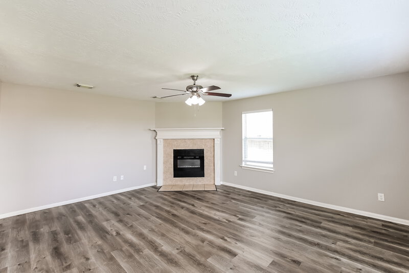 2,080/Mo, 5370 Kyla Cir Katy, TX 77493 Living Room View