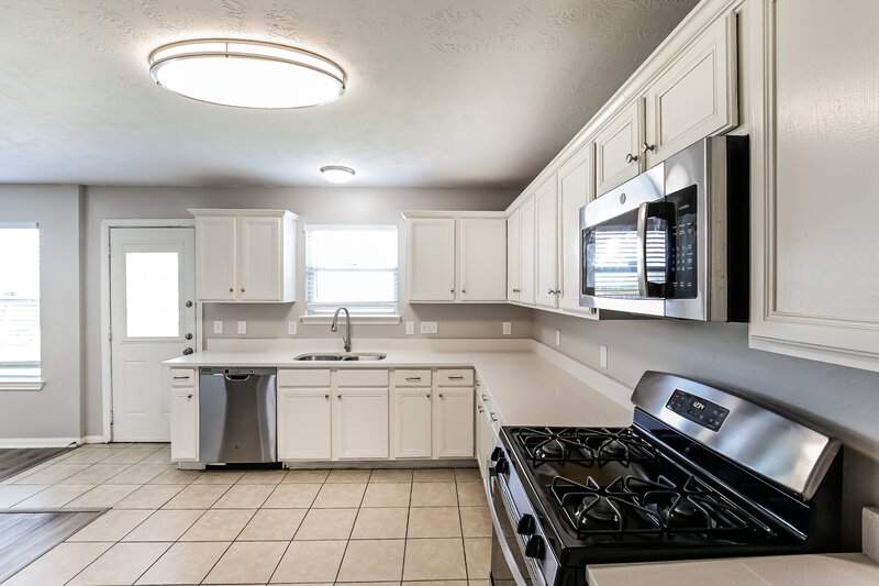 2,080/Mo, 5370 Kyla Cir Katy, TX 77493 Kitchen View 2