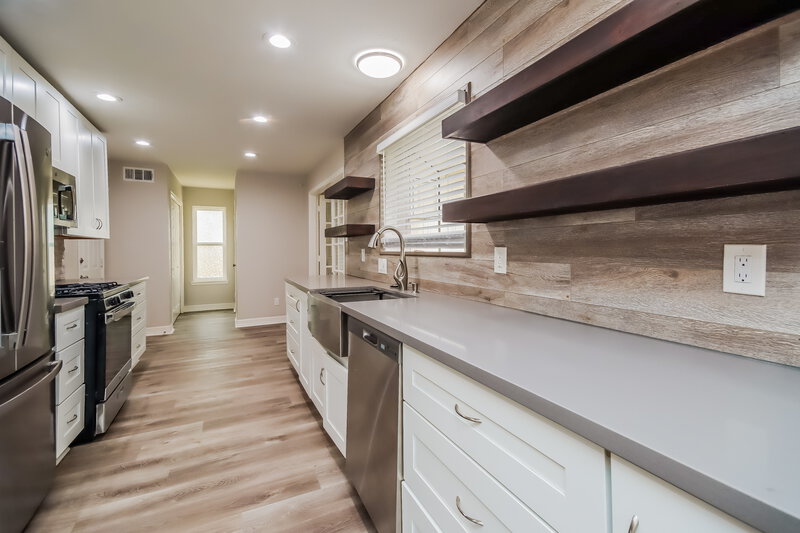 2,560/Mo, 1511 Pear Brook Trl Houston, TX 77062 Kitchen View