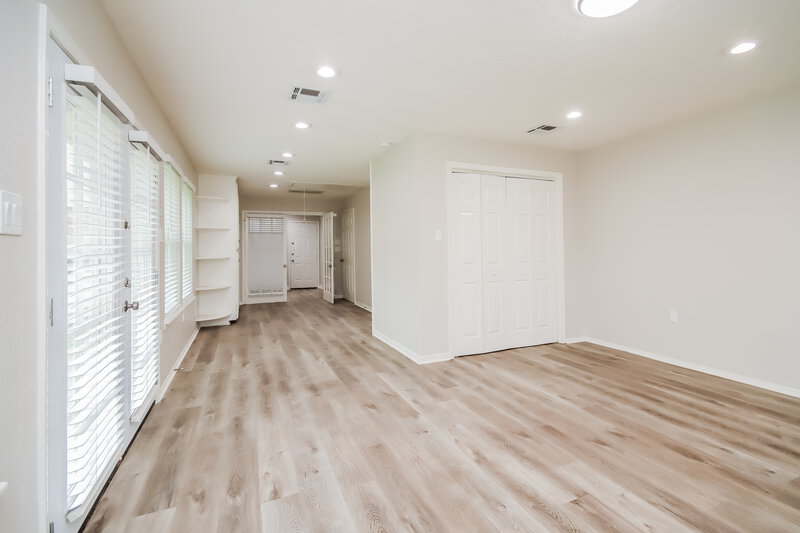 2,560/Mo, 1511 Pear Brook Trl Houston, TX 77062 Den View