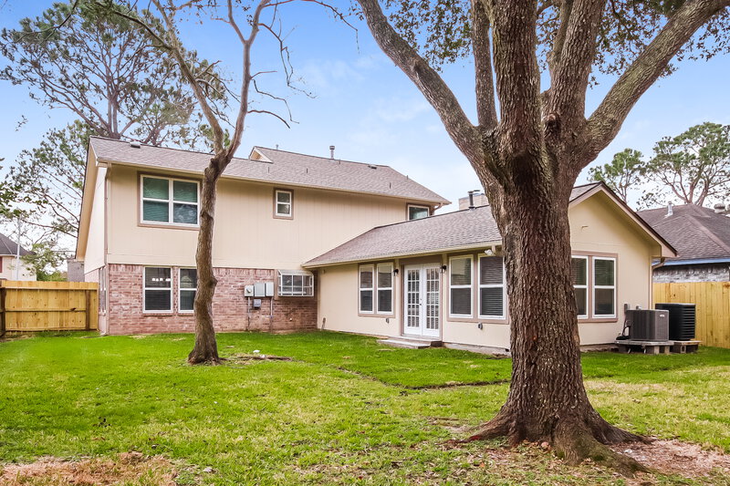 2,560/Mo, 1511 Pear Brook Trl Houston, TX 77062 Rear View