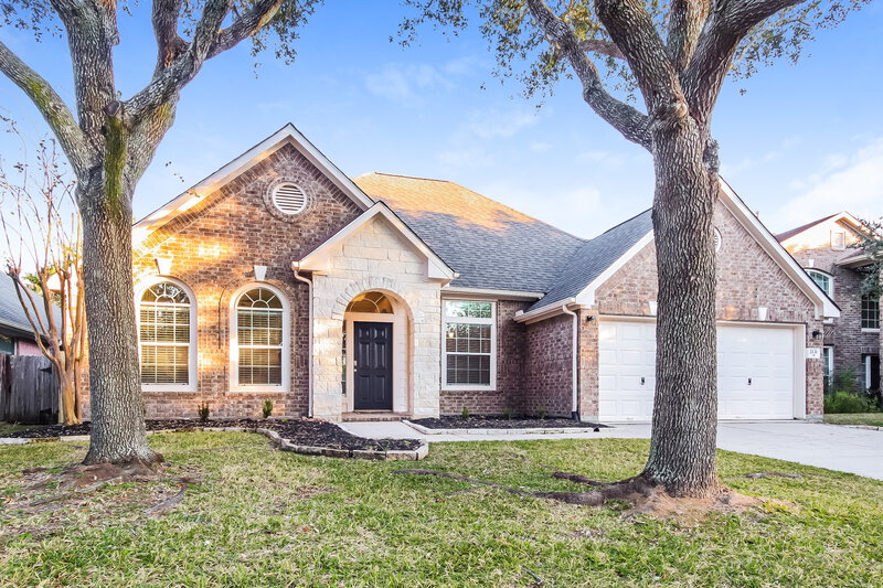 2,645/Mo, 2131 Emerald Cove Dr League City, TX 77573 External View