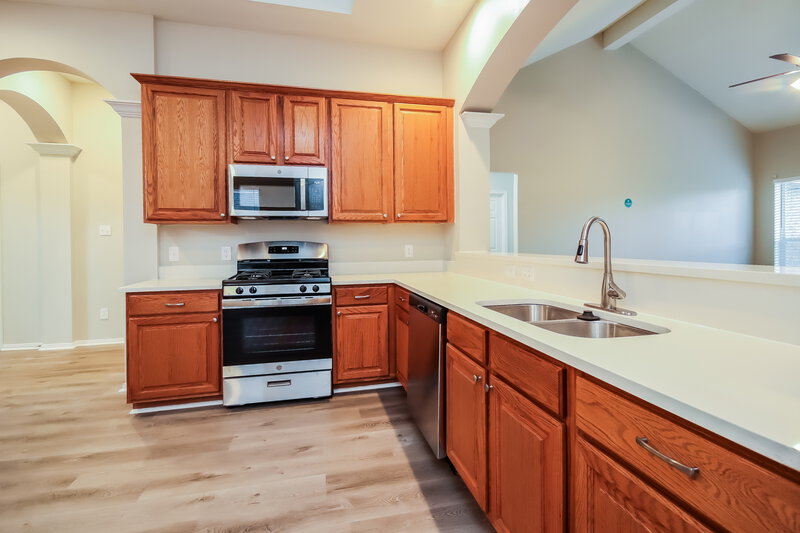 2,645/Mo, 2131 Emerald Cove Dr League City, TX 77573 Kitchen View