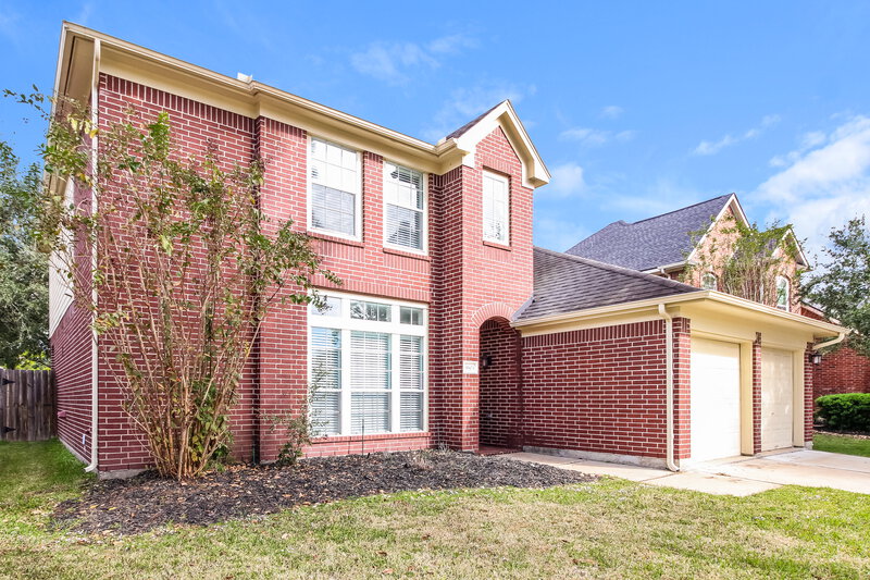 2,330/Mo, 3603 Parkshire Dr Pearland, TX 77584 Front View 2