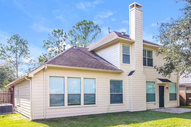 2,330/Mo, 3603 Parkshire Dr Pearland, TX 77584 Rear View