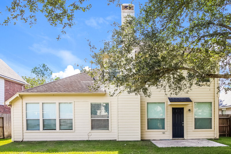 2,330/Mo, 3603 Parkshire Dr Pearland, TX 77584 Rear View 2