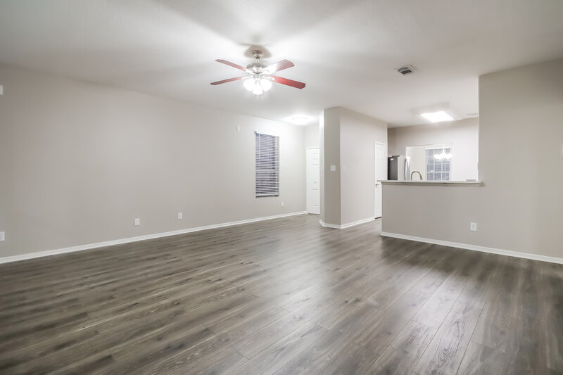 2,590/Mo, 12318 Landsdown Ridge Way Humble, TX 77346 Living Room View
