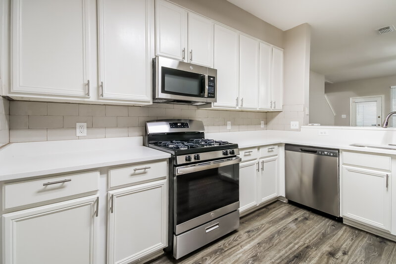 2,590/Mo, 12318 Landsdown Ridge Way Humble, TX 77346 Kitchen View