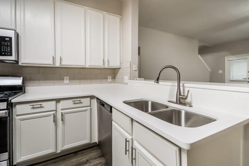 2,590/Mo, 12318 Landsdown Ridge Way Humble, TX 77346 Kitchen View 2