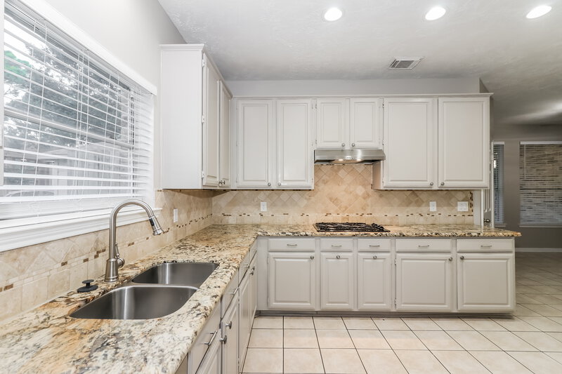 2,305/Mo, 16403 Crossfield Dr Houston, TX 77095 Kitchen View
