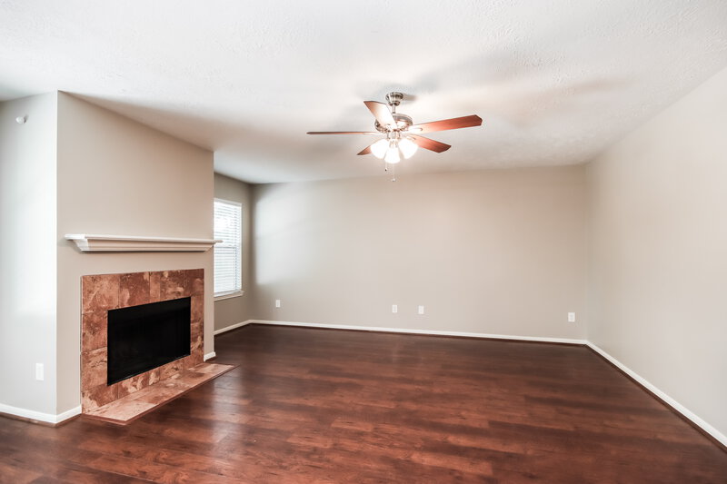 3,150/Mo, 7014 Hayden Dr Magnolia, TX 77354 Living Room View 2