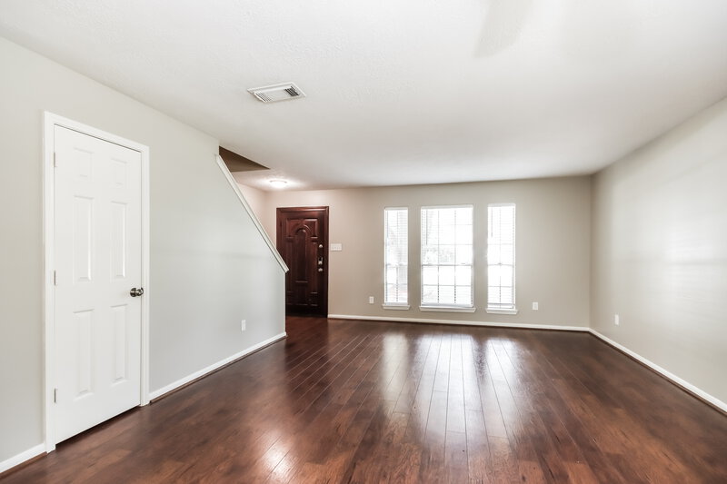 3,150/Mo, 7014 Hayden Dr Magnolia, TX 77354 Family Room View 2