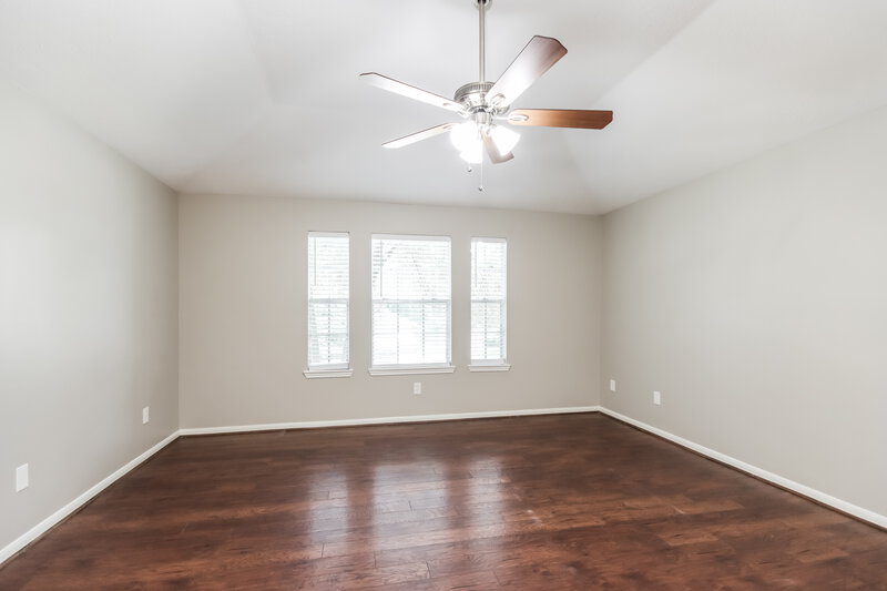3,150/Mo, 7014 Hayden Dr Magnolia, TX 77354 Main Bedroom View 2