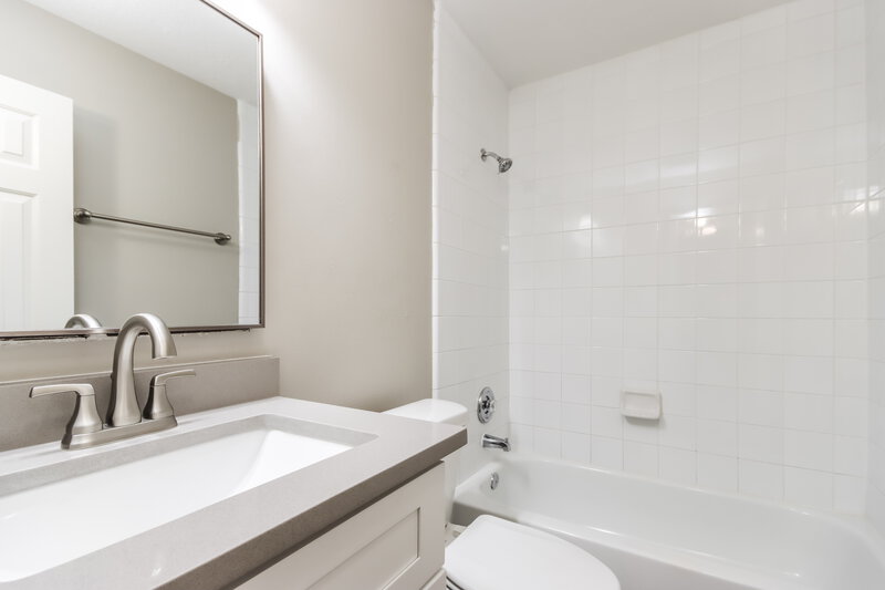 3,150/Mo, 7014 Hayden Dr Magnolia, TX 77354 Bathroom View