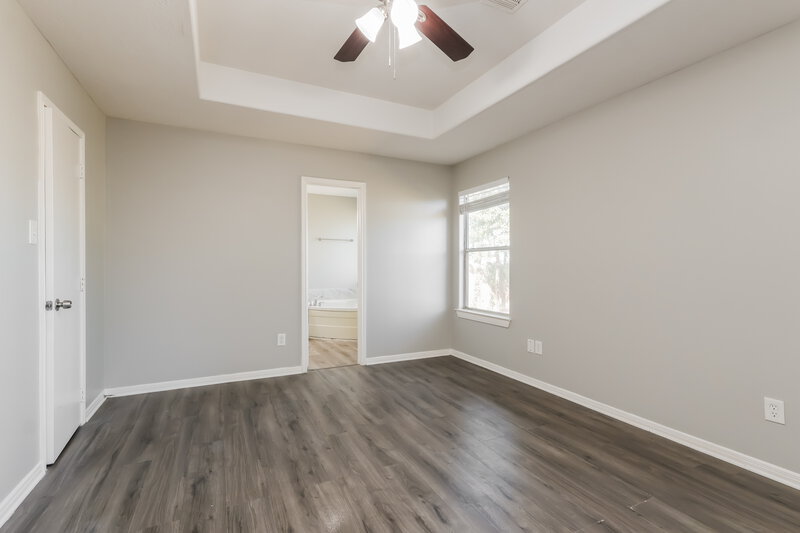 1,675/Mo, 16257 Sun View Ln Conroe, TX 77302 Main Bedroom View