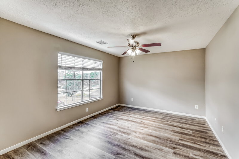 2,045/Mo, 21902 Willow Shadows Dr Tomball, TX 77375 Bedroom View 2