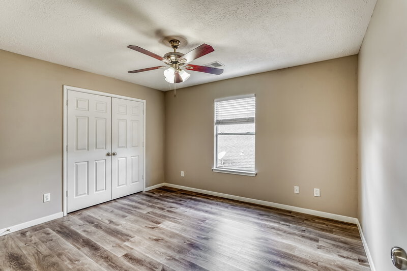 2,045/Mo, 21902 Willow Shadows Dr Tomball, TX 77375 Bedroom View 3