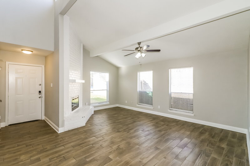 1,685/Mo, 4167 Amir St Houston, TX 77072 Living Room View