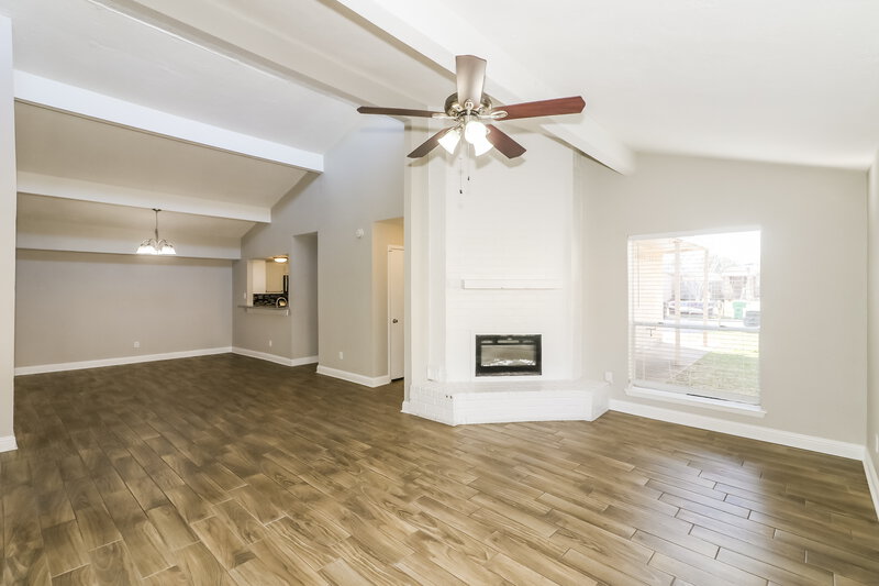 1,685/Mo, 4167 Amir St Houston, TX 77072 Living Room View 2
