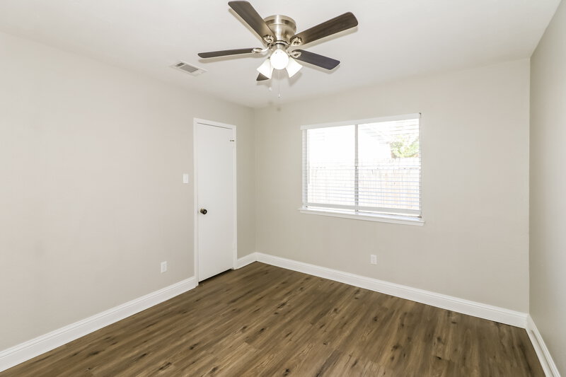 1,685/Mo, 4167 Amir St Houston, TX 77072 Bedroom View