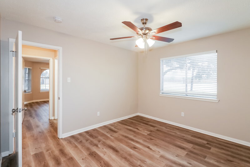 2,175/Mo, 4562 Buckleridge Rd Houston, TX 77053 Bedroom View 2