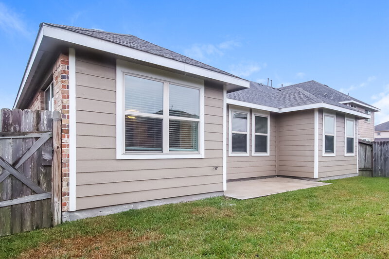 2,365/Mo, 12207 Golden Oasis Ln Humble, TX 77346 Rear View