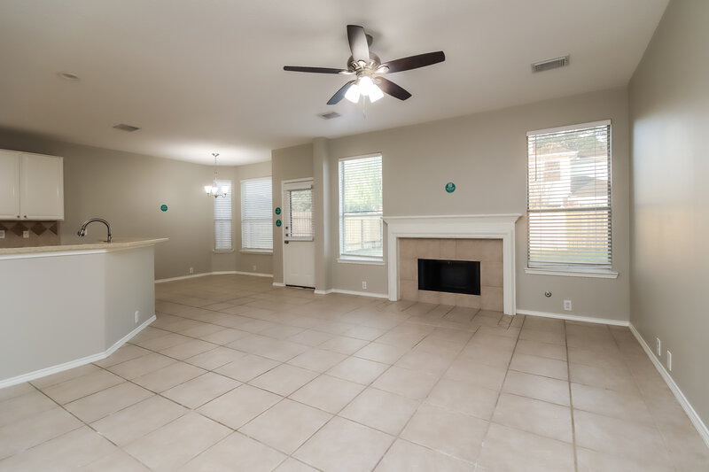 2,525/Mo, 11003 Sentry Ct Houston, TX 77065 Living Room View