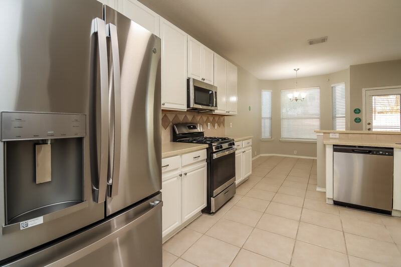 2,525/Mo, 11003 Sentry Ct Houston, TX 77065 Kitchen View