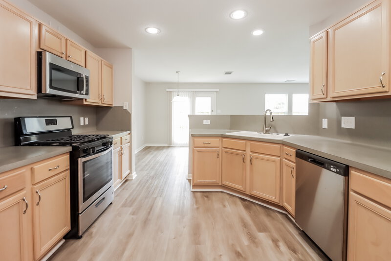 2,145/Mo, 6806 Oleander Grove Way Houston, TX 77049 Kitchen View 2