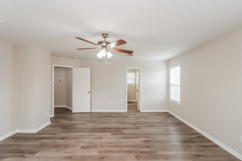 2,145/Mo, 6806 Oleander Grove Way Houston, TX 77049 Main Bedroom View