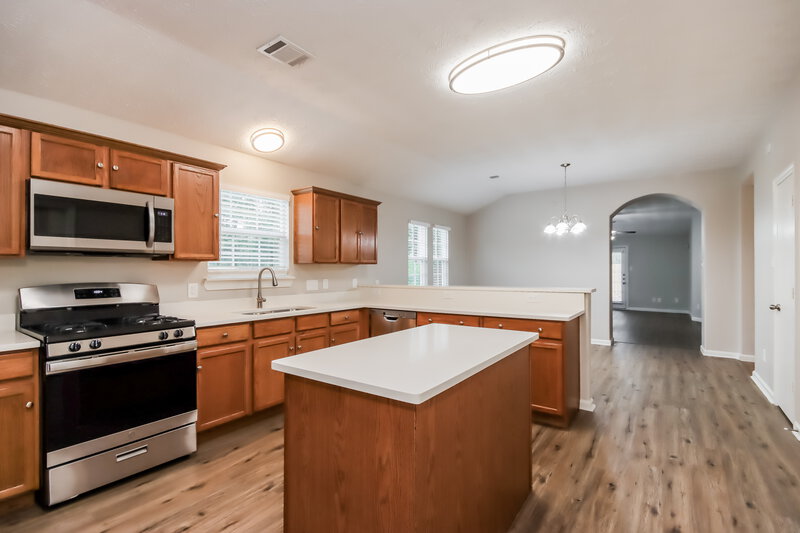 1,840/Mo, 5058 Willow Point Dr Conroe, TX 77303 Kitchen View