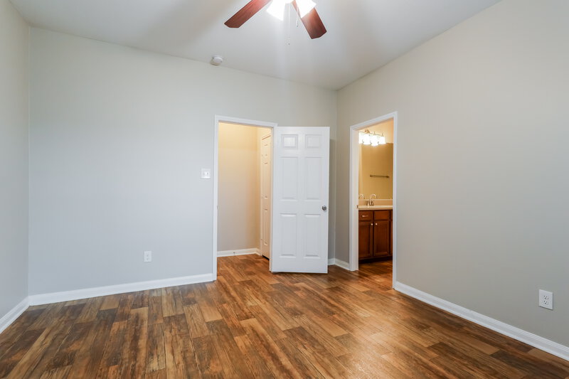 1,750/Mo, 2003 Lost Pine Ct Conroe, TX 77304 Main Bedroom View 2