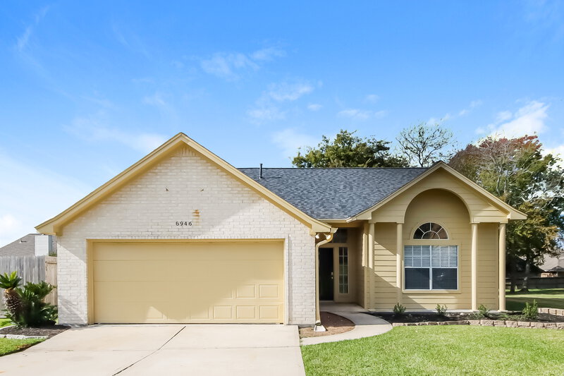 1,750/Mo, 6946 Gentle Breeze Dr Willis, TX 77318 External View