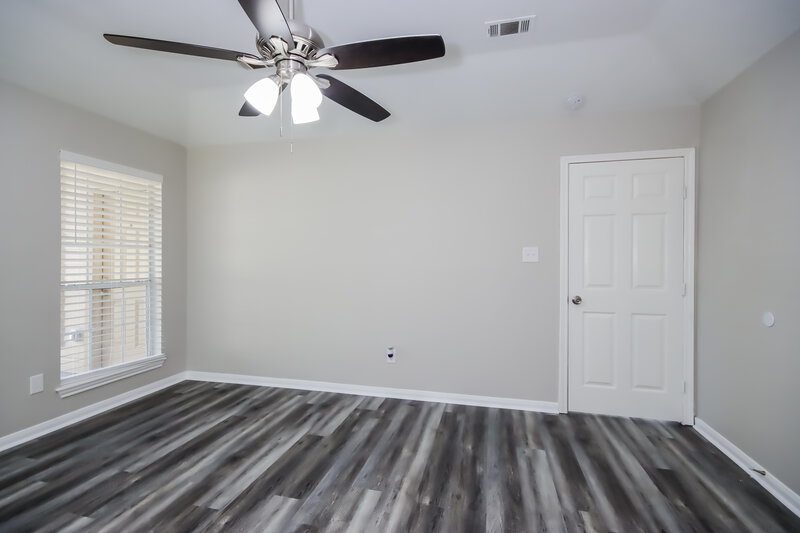 1,750/Mo, 6946 Gentle Breeze Dr Willis, TX 77318 Main Bedroom View