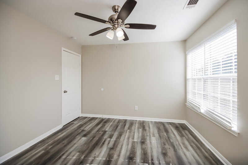 1,750/Mo, 6946 Gentle Breeze Dr Willis, TX 77318 Bedroom View 2