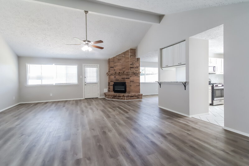 2,220/Mo, 2626 Morninglight Dr Houston, TX 77084 Living Room View