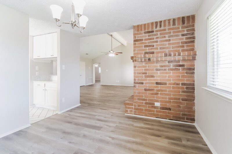 2,220/Mo, 2626 Morninglight Dr Houston, TX 77084 Dining Room View