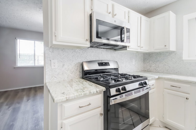 2,220/Mo, 2626 Morninglight Dr Houston, TX 77084 Kitchen View