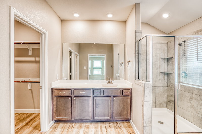 2,305/Mo, 24246 Palomino Sage Trl Katy, TX 77493 Main Bathroom View