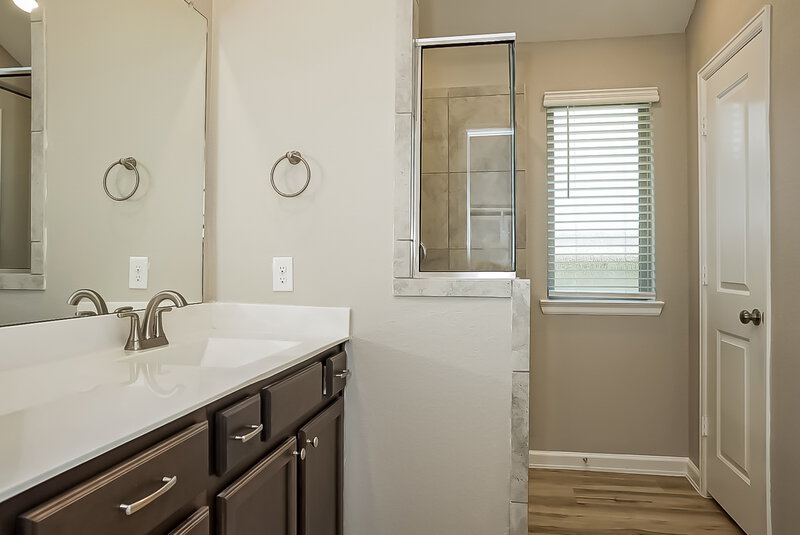 2,275/Mo, 24246 Palomino Sage Trl Katy, TX 77493 Main Bathroom View