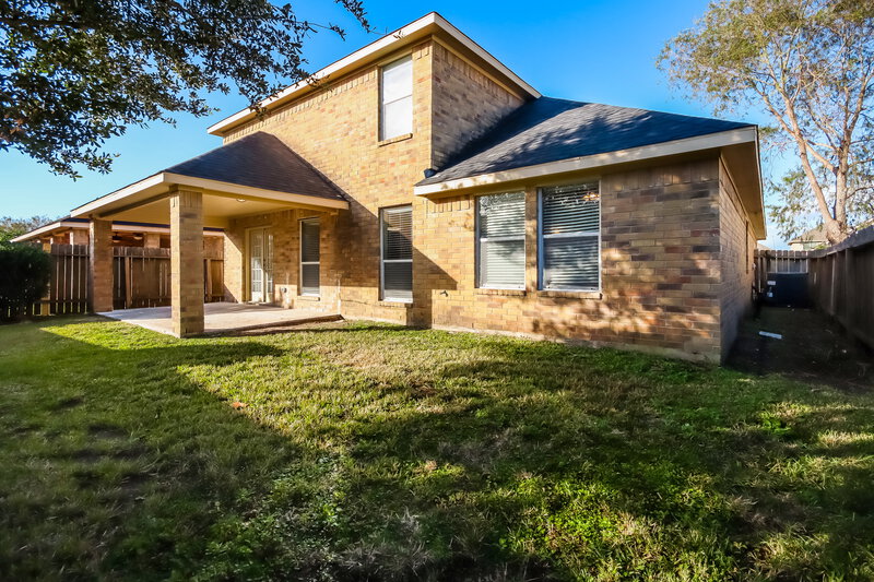 2,590/Mo, 5419 Rio Sabinas St Rosharon, TX 77583 Rear View
