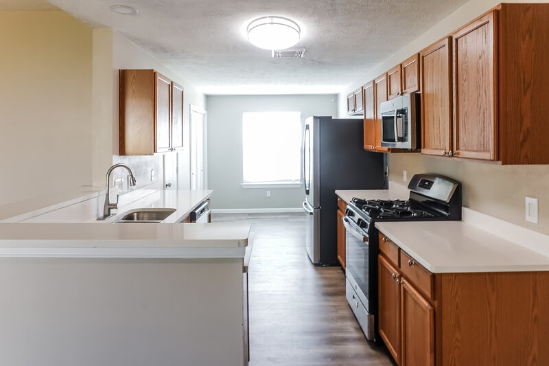 1,650/Mo, 5207 Riverwood Dr Richmond, TX 77469 Kitchen View 3