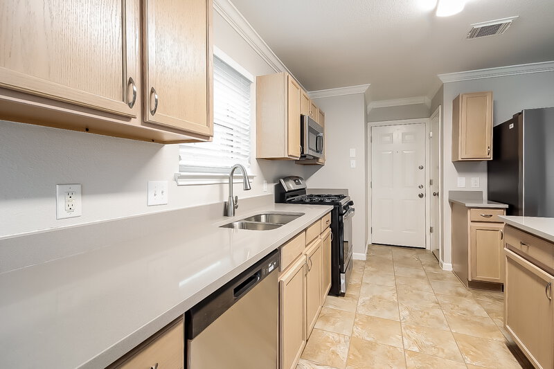 2,225/Mo, 16106 Chamomile Ct Houston, TX 77083 Kitchen View